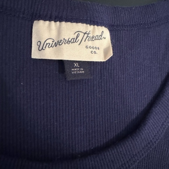 Universal Thread Tank Top - Picture 3 of 4